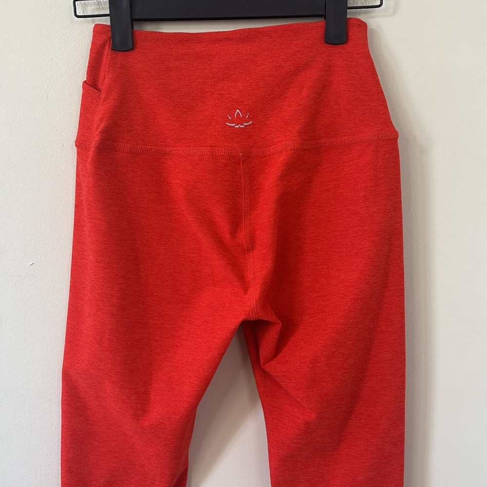 Beyond Yoga Spacedye At Your Leisure High Waisted Midi Legging Candy Apple Red - Picture 7 of 9